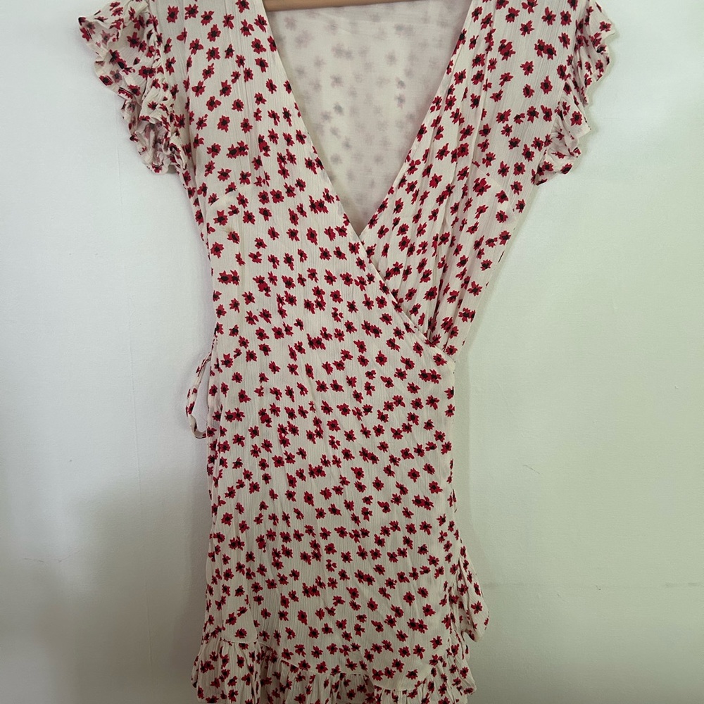 Billabong Red and Cream Floral Mini Dress